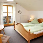 Gaestehaus Cafe Habersetzer * Schwaigen